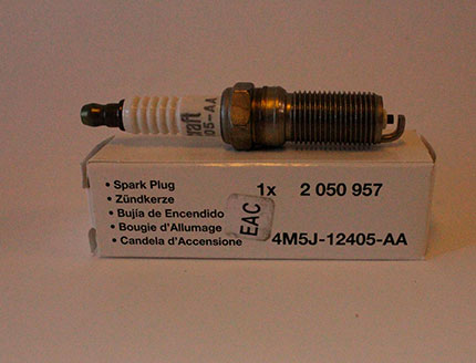 Свечи зажигания 2050957