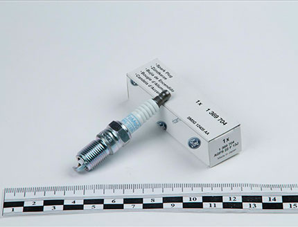 Свечи зажигания 1369704