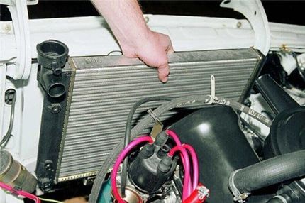 Как работает система охлаждения двигателя?