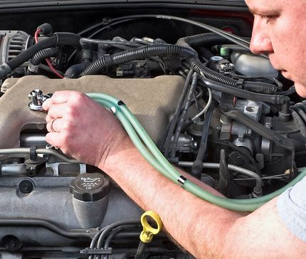 Стук в двигателе на горячую