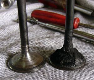 Чем отмыть нагар от выпускных клапанов