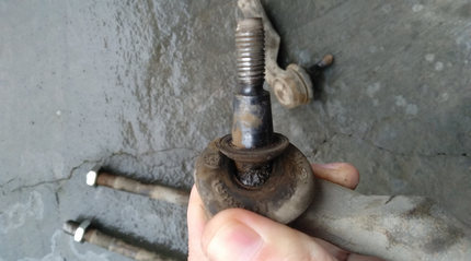 Неисправность рулевых наконечников Неисправность рулевых наконечников