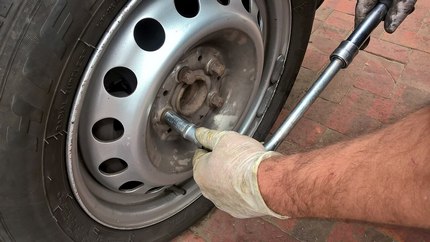 Все о перестановке колес на автомобиле: зачем менять шины местами