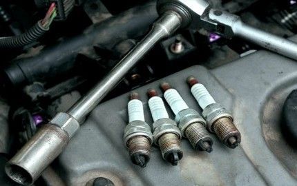 Как поменять свечи