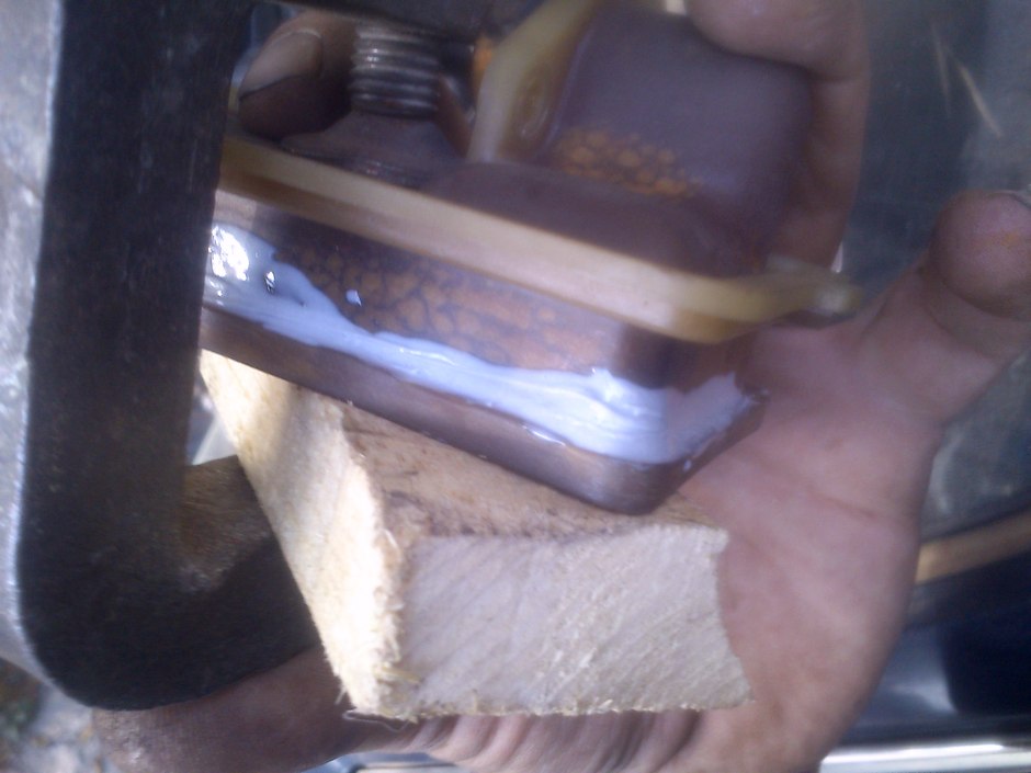 ремонт трещины бочка радиатора