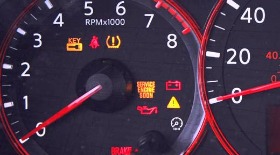 Полная расшифровка значков на панели приборов: что значит лампочка аккумулятора, двигателя, масла и другие индикаторы приборной панели авто