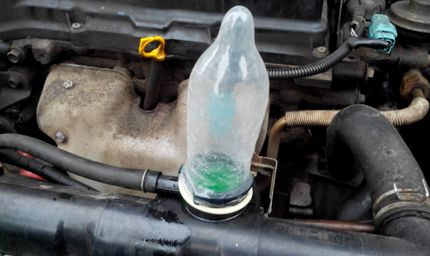 Как проверить пробой прокладки ГБЦ с помощью презерватива Проверка прокладки ГБЦ презервативом