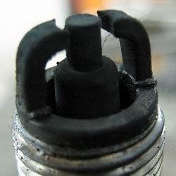 Нагар на свече зажигания