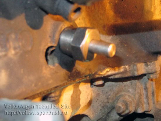 Замена ремней привода ГРМ и ТНВД на Audi A6 2.5 TDI V6