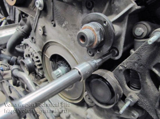 Замена ремней привода ГРМ и ТНВД на Audi A6 2.5 TDI V6