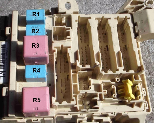 Fuses and relays - location and ratings (Toyota Camry XV30, 2001-2006) - "Electr
