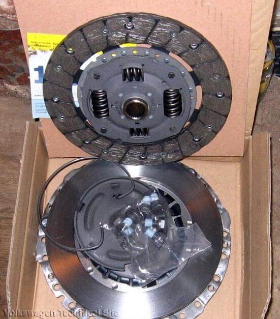 Clutch replacement, Volkswagen Vento/Golf 3 box repair
