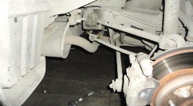 Замена задних втулок стабилизатора Honda Accord 7 CL