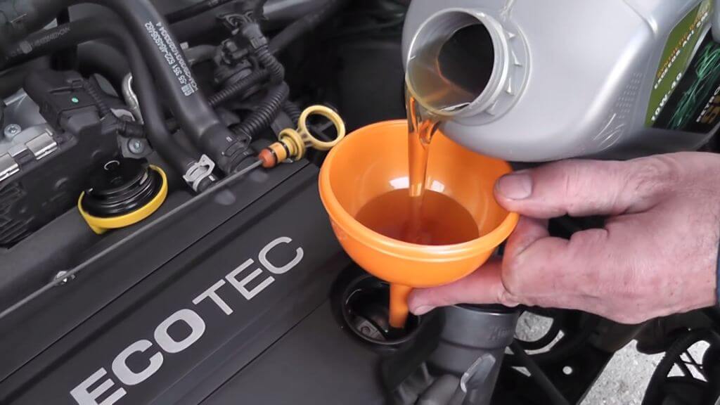 top up oil level renault