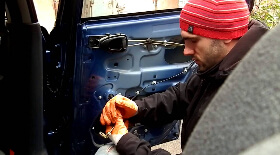 Замена фиксатора задних дверей ЗАЗ Lanos