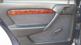 Передняя дверь опель вектра б. Opel Vectra a 1992 обшивка дверей салона. Дверь Опель Вектра с. Обшивка дверей на Опель Вектра а 1994. Обшивка двер Опель Вектра а.